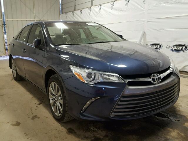 4T1BF1FK0HU766221 - 2017 TOYOTA CAMRY LE BLUE photo 1