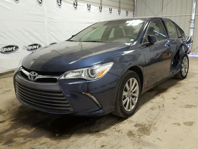 4T1BF1FK0HU766221 - 2017 TOYOTA CAMRY LE BLUE photo 2