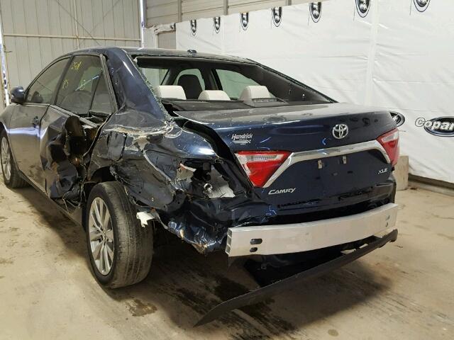 4T1BF1FK0HU766221 - 2017 TOYOTA CAMRY LE BLUE photo 9