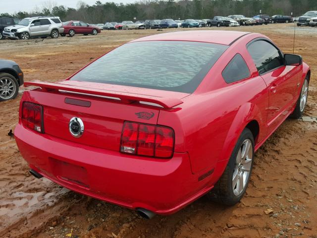 1ZVFT82H965264703 - 2006 FORD MUSTANG GT RED photo 4