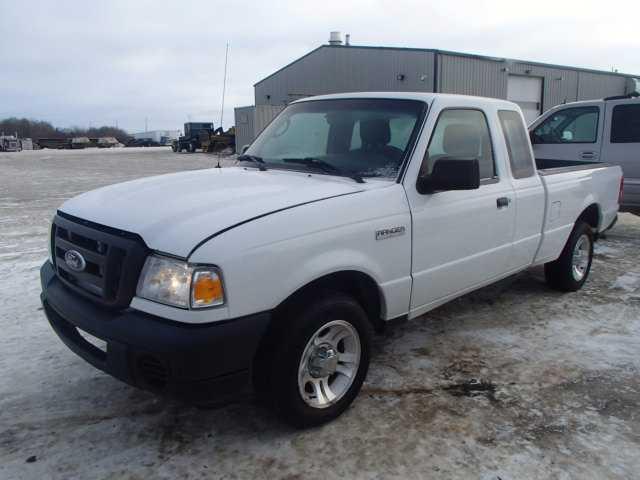 1FTKR4ED6BPA23259 - 2011 FORD RANGER SUP WHITE photo 2