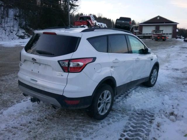 1FMCU9G94HUC40940 - 2017 FORD ESCAPE SE SILVER photo 4