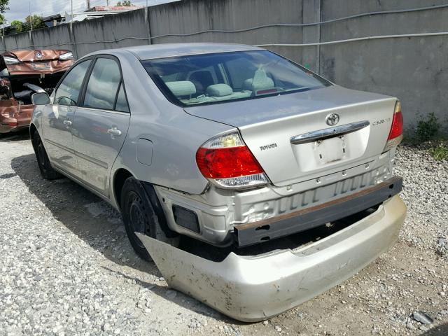 4T1BE32K25U403144 - 2005 TOYOTA CAMRY LE SILVER photo 3