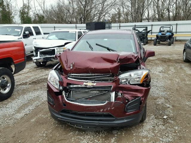 3GNCJKSB4GL173612 - 2016 CHEVROLET TRAX LS RED photo 9