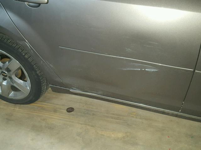 1G1ZC5EB1AF319551 - 2010 CHEVROLET MALIBU 1LT 灰色 照片 9