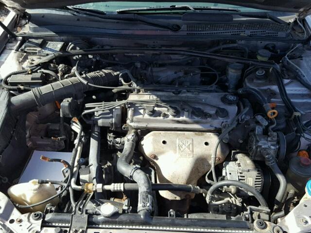 19UYA3147WL006776 - 1998 ACURA 2.3CL SILVER photo 7