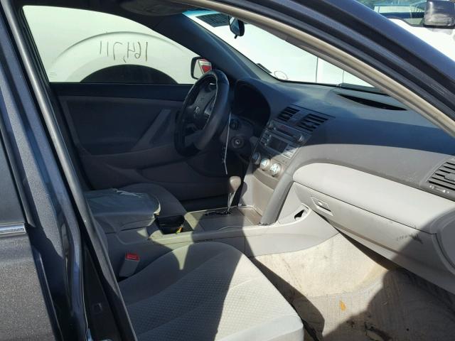 4T1BE46K49U349366 - 2009 TOYOTA CAMRY BASE GRAY photo 5