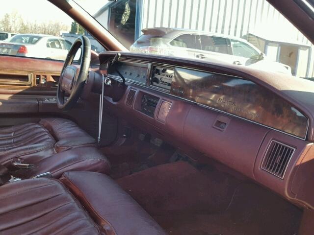 1G4BN5375PR406812 - 1993 BUICK ROADMASTER MAROON photo 5