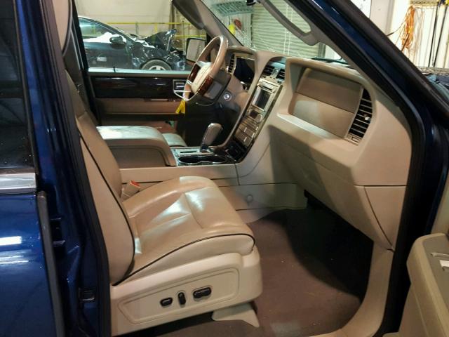 5LMFU28588LJ07553 - 2008 LINCOLN NAVIGATOR BLUE photo 5