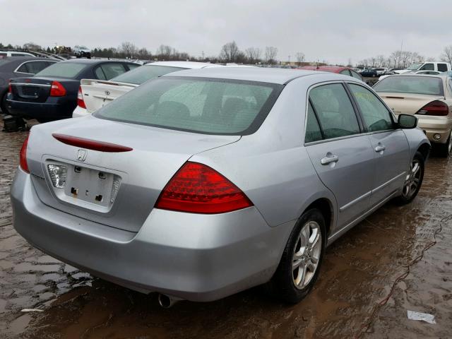 1HGCM56307A011179 - 2007 HONDA ACCORD SE SILVER photo 4