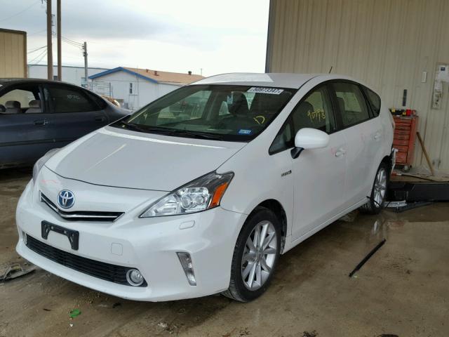 JTDZN3EU4E3320160 - 2014 TOYOTA PRIUS V WHITE photo 2