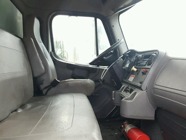 1FVACWDT7DHFJ1108 - 2013 FREIGHTLINER M2 106 MED WHITE photo 5