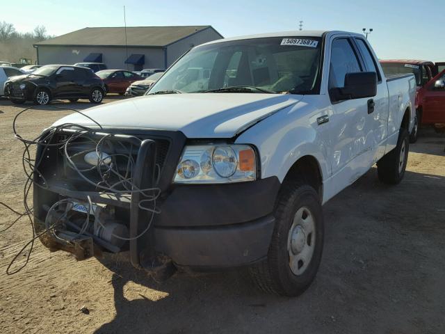 1FTRX14W26FA35572 - 2006 FORD F150 WHITE photo 2