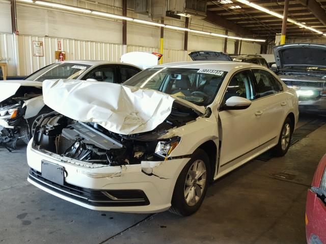 1VWAT7A32GC028742 - 2016 VOLKSWAGEN PASSAT S أبيض صورة 2