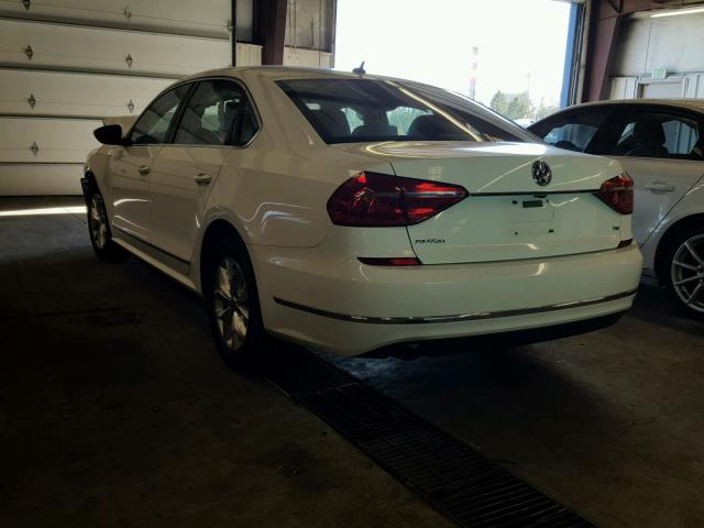 1VWAT7A32GC028742 - 2016 VOLKSWAGEN PASSAT S أبيض صورة 3