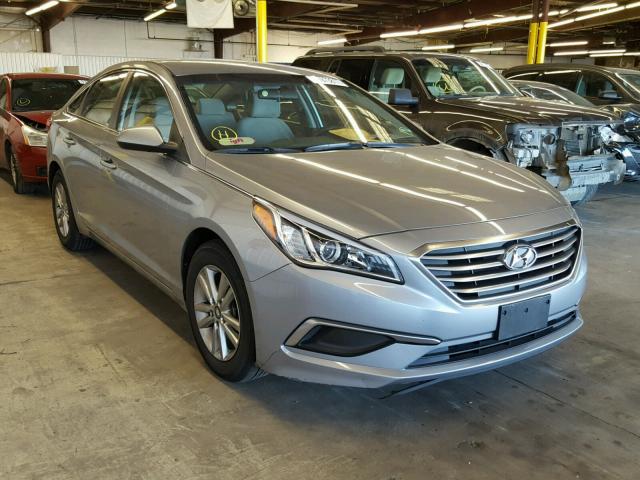 5NPE24AF5GH399740 - 2016 HYUNDAI SONATA SE GRAY photo 1