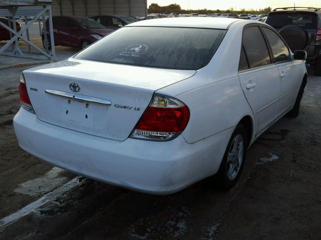 4T1BE32K05U567508 - 2005 TOYOTA CAMRY LE WHITE photo 4