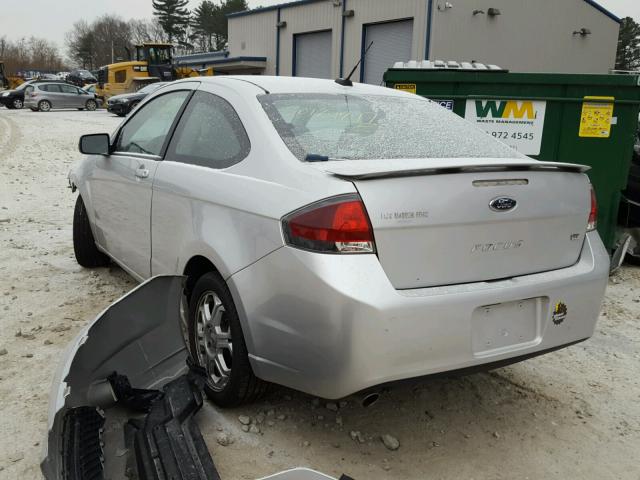 1FAHP3CN6AW232677 - 2010 FORD FOCUS SE GRAY photo 3