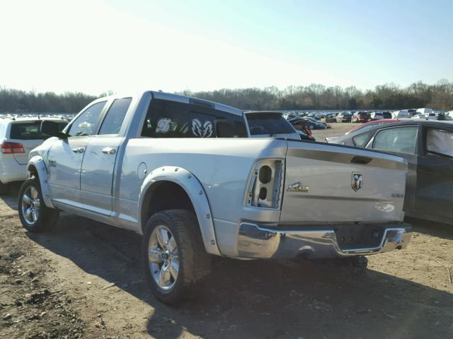 1C6RR7GT2FS605647 - 2015 RAM 1500 SLT SILVER photo 3