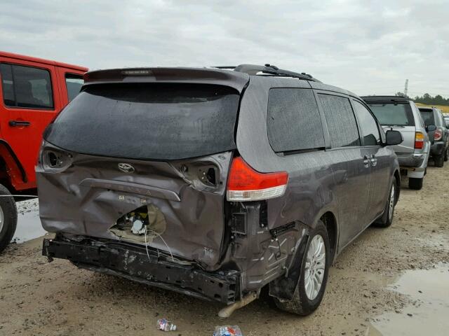 5TDYK3DC6CS179293 - 2012 TOYOTA SIENNA XLE CHARCOAL photo 4