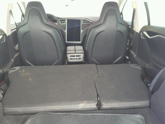 5YJSA1CPXDFP26198 - 2013 TESLA MODEL S WHITE photo 6