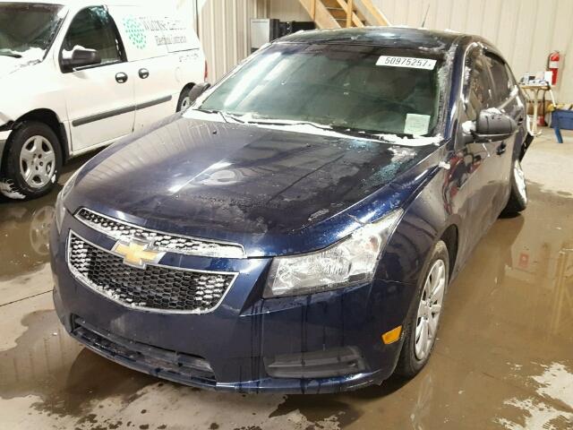 1G1PA5SH8B7162618 - 2011 CHEVROLET CRUZE LS BLUE photo 2