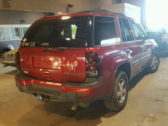 1GNDT13S822415738 - 2002 CHEVROLET TRAILBLAZE RED photo 4