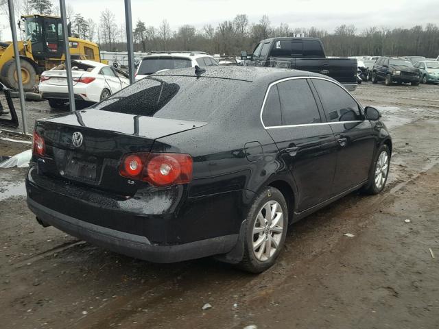 3VWRZ7AJ7AM037734 - 2010 VOLKSWAGEN JETTA SE BLACK photo 4