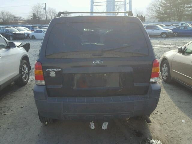 1FMYU02Z65KE16919 - 2005 FORD ESCAPE XLS BLACK photo 9