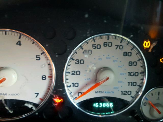 1J4GL38KX4W109964 - 2004 JEEP LIBERTY RE SILVER photo 8