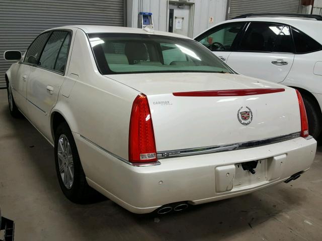 1G6KH5E65BU122279 - 2011 CADILLAC DTS PREMIU WHITE photo 3