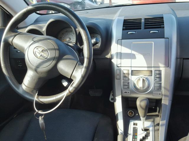 JTKDE177550010938 - 2005 TOYOTA SCION TC 勃艮第红 照片 9