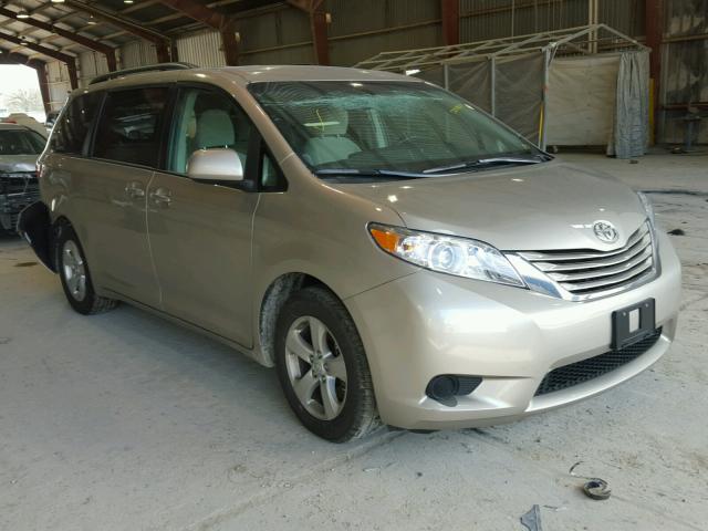 5TDKZ3DC7HS865450 - 2017 TOYOTA SIENNA LE GOLD photo 1