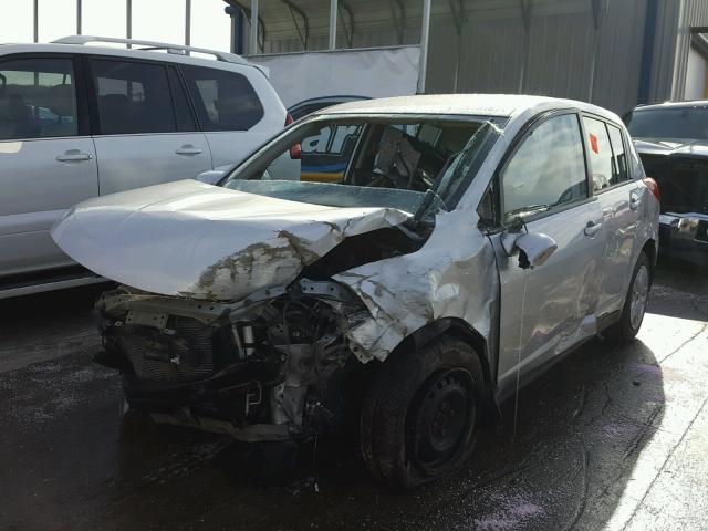 3N1BC1CP2BL461014 - 2011 NISSAN VERSA S SILVER photo 2