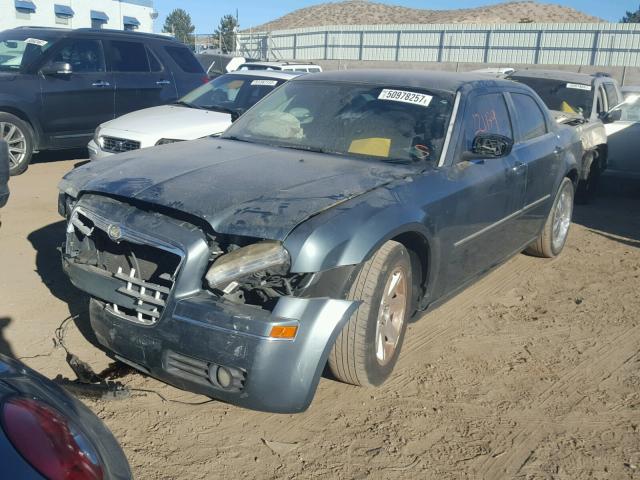 2C3KA53G06H268289 - 2006 CHRYSLER 300 TOURIN GREEN photo 2