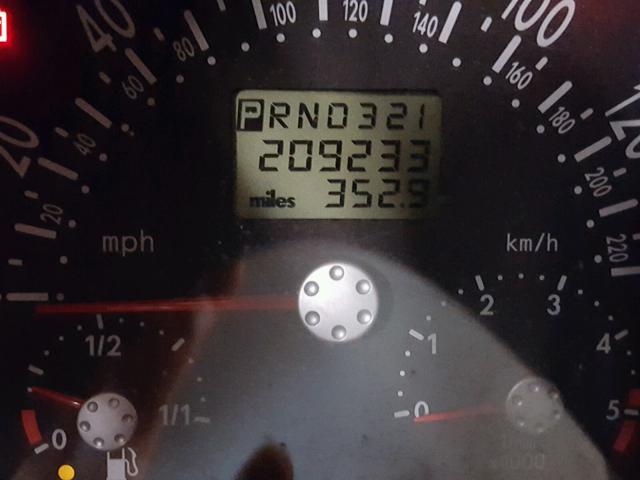 3VWCP21C02M419010 - 2002 VOLKSWAGEN NEW BEETLE 灰色 照片 8