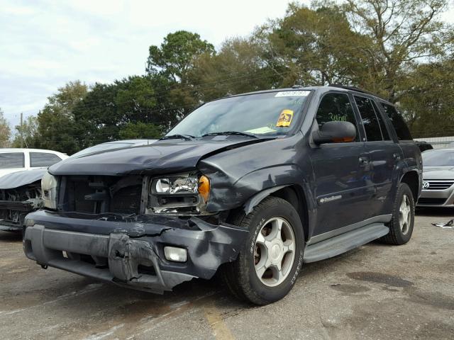 1GNDS13S642101981 - 2004 CHEVROLET TRAILBLAZE GRAY photo 2