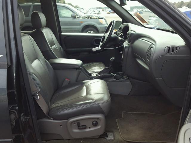 1GNDS13S642101981 - 2004 CHEVROLET TRAILBLAZE GRAY photo 5