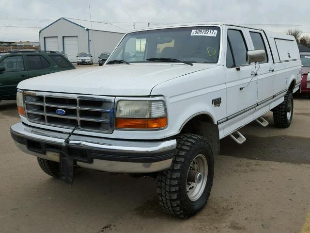 1FTJW36F4SEA12352 - 1995 FORD F350 WHITE photo 2