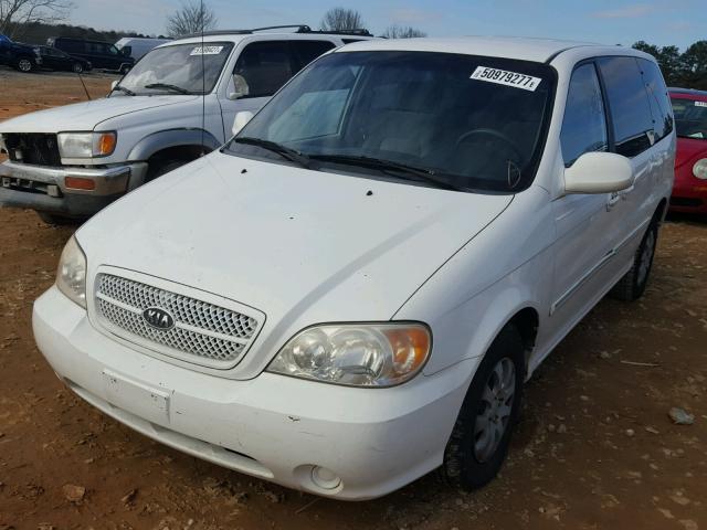 KNDUP132056688120 - 2005 KIA SEDONA EX WHITE photo 2