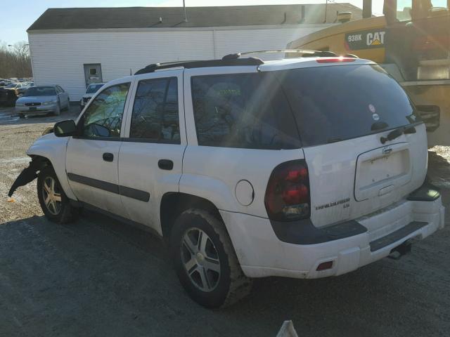 1GNDT13S652187209 - 2005 CHEVROLET TRAILBLAZE WHITE photo 3