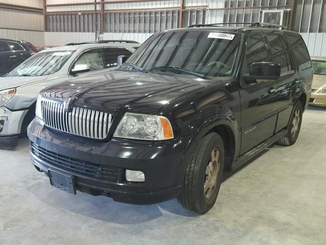 5LMFU28535LJ20156 - 2005 LINCOLN NAVIGATOR BLACK photo 2