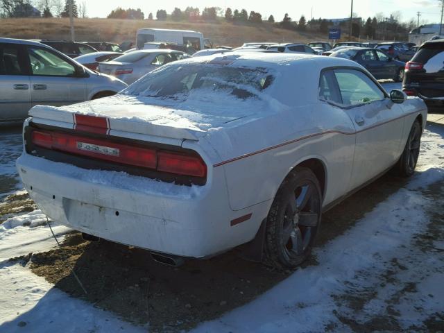 2C3CDYAG6DH500567 - 2013 DODGE CHALLENGER WHITE photo 4