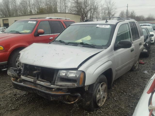 1GNDT13S162171677 - 2006 CHEVROLET TRAILBLAZE SILVER photo 2