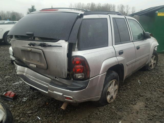 1GNDT13S162171677 - 2006 CHEVROLET TRAILBLAZE SILVER photo 4