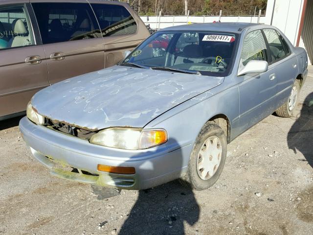 4T1BG12K9TU804184 - 1996 TOYOTA CAMRY DX BLUE photo 2