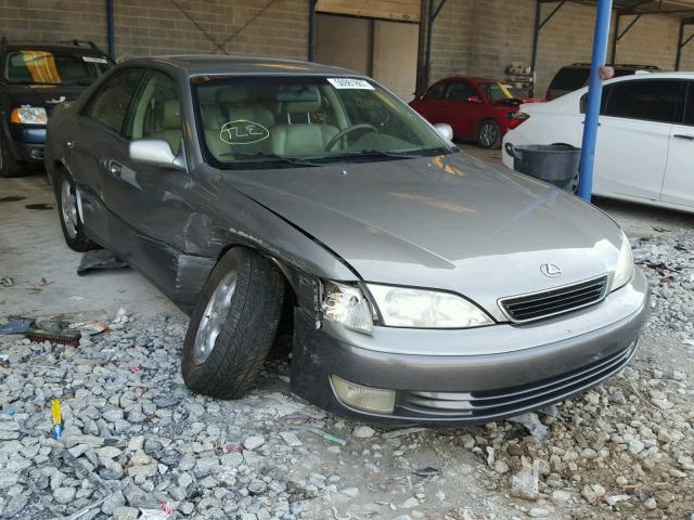 JT8BF28G1X0156125 - 1999 LEXUS ES 300 GOLD photo 1