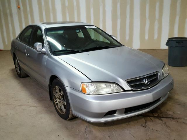 19UUA5668YA018941 - 2000 ACURA 3.2TL SILVER photo 1