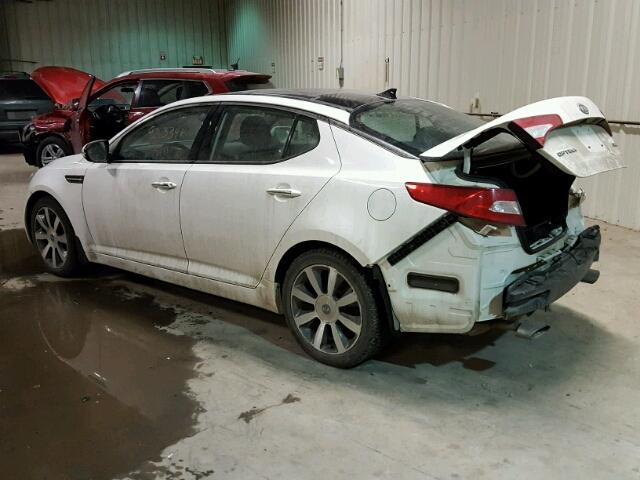 KNAGN4A76C5243870 - 2012 KIA OPTIMA EX WHITE photo 3