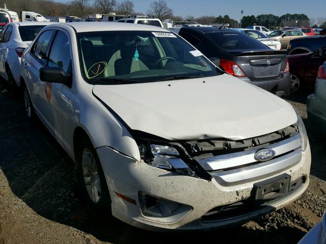 3FAHP0GA7BR293353 - 2011 FORD FUSION S WHITE photo 1